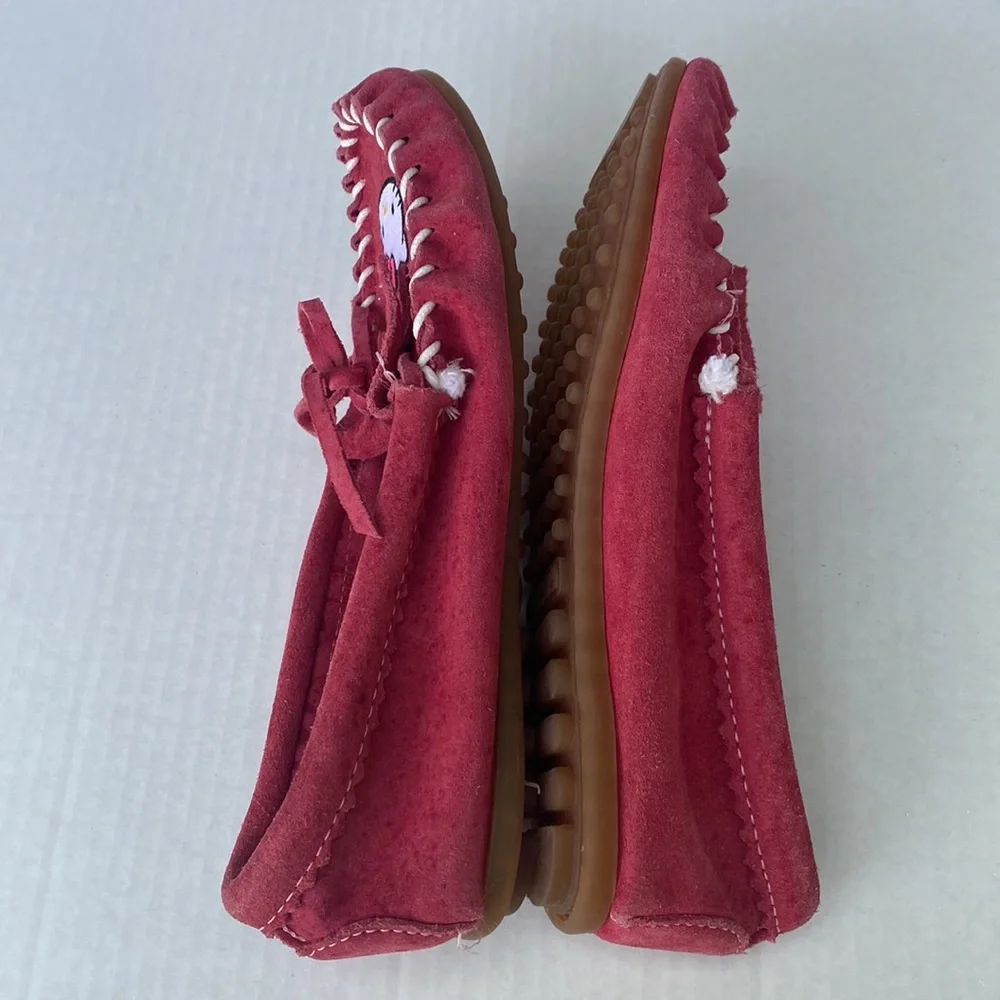 Minnetonka hello kitty moccasins shoes